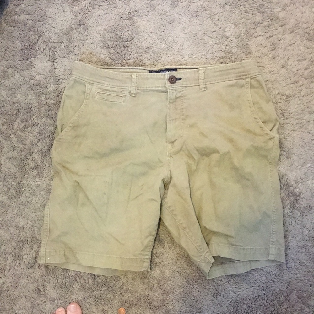 American Eagle Classic Fit Shorts
